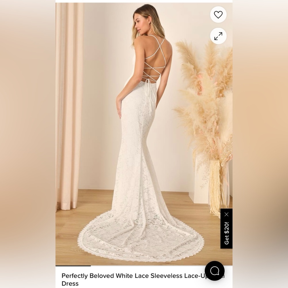 Elegant White Lace Backless Gown